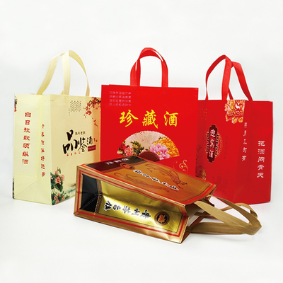 Bolsas de asas para envolver regalos con logotipo impreso personalizado a prueba de agua Bolsa para botella de vino con asa troquelada
