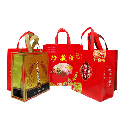 Bolsas de asas para envolver regalos con logotipo impreso personalizado a prueba de agua Bolsa para botella de vino con asa troquelada