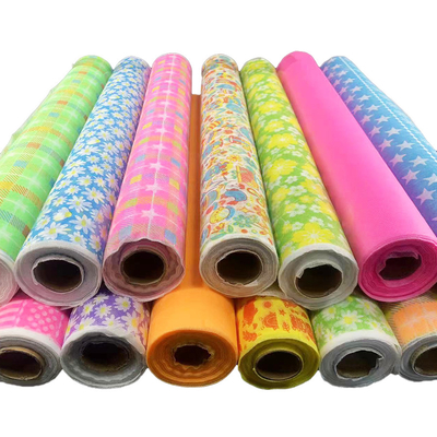 Polipropileno biodegradable de la materia prima de los bolsos del pequeño del rollo mantel no tejido de la tela